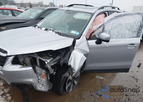 2017 Subaru Forester 2.5I Premium из США, поврежденный, VIN JF2SJAEC6HH574163